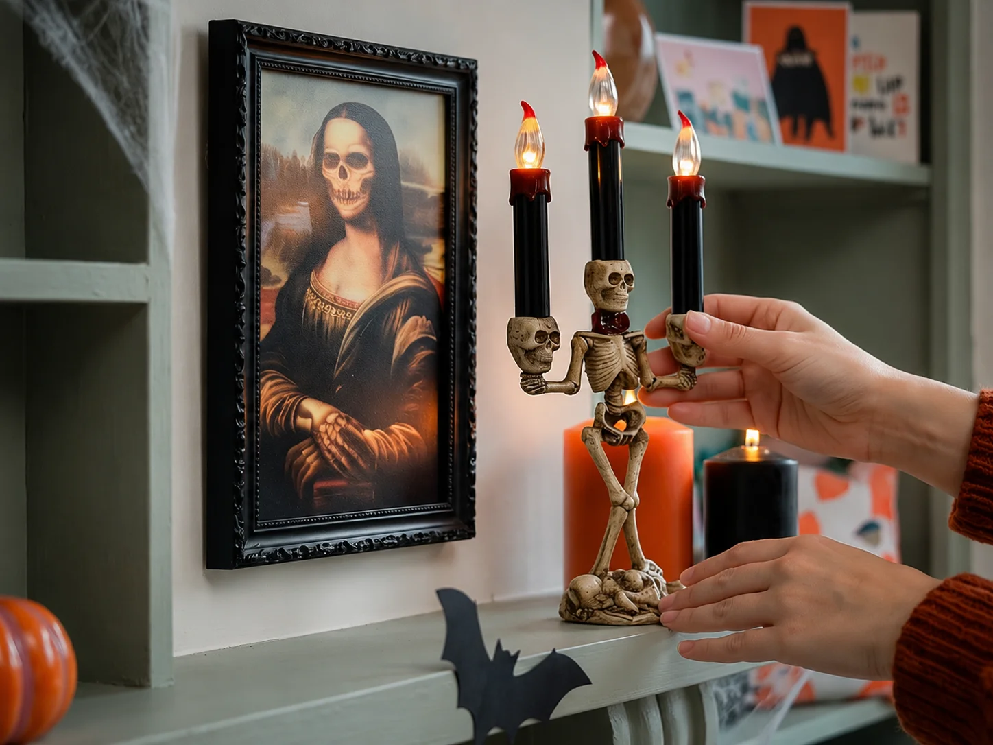 フライングタイガーから発売される、目玉が動くドアベルや表情が変わるアートなど、ハロウィン向けのインタラクティブなガジェットの製品ラインナップ。