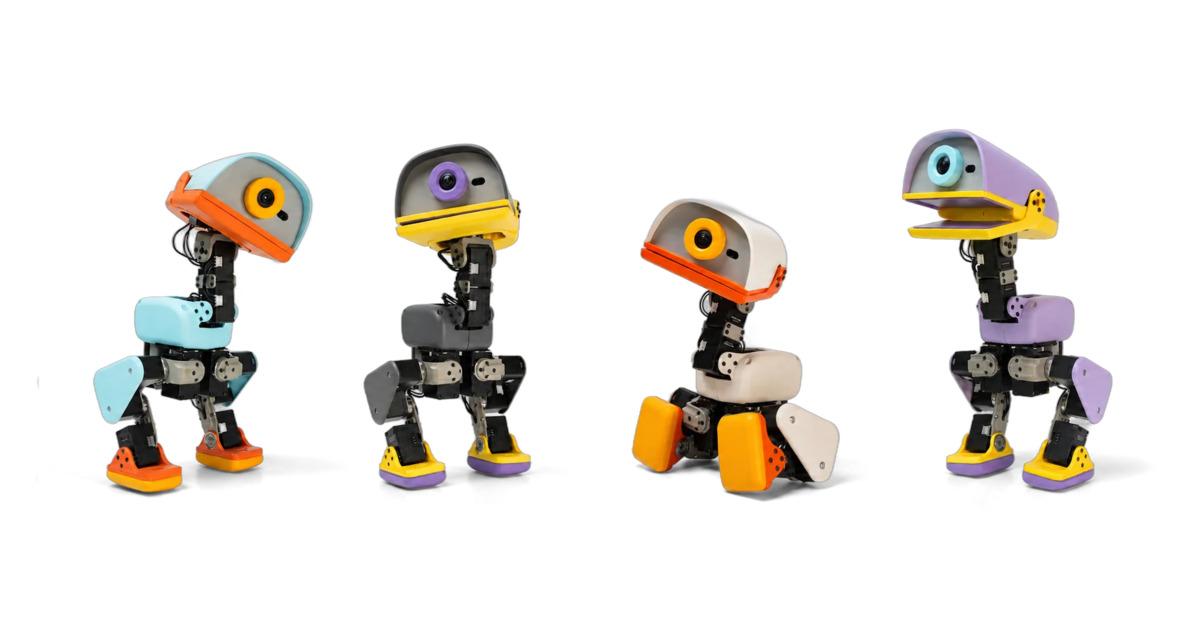 Pollen Roboticsが発表した、高さ25cmの小型二足歩行ロボット「Microduck」の製品画像。