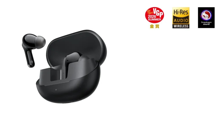 SOUNDPEATS Air6 Proの製品本体と充電ケースの画像。