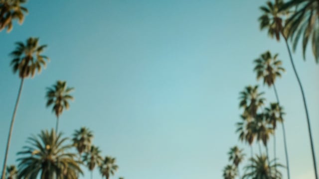 レンジローバー・エレクトリックのフロントビュー。